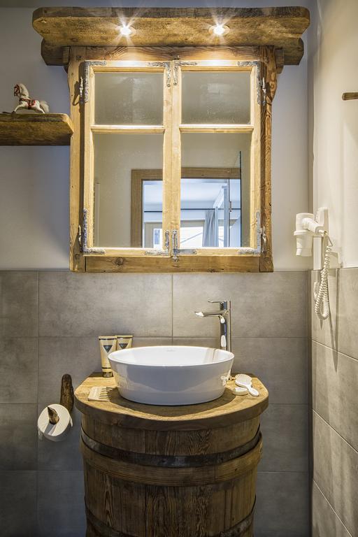 Chalet Da Mont Apartment Selva di Val Gardena Bagian luar foto